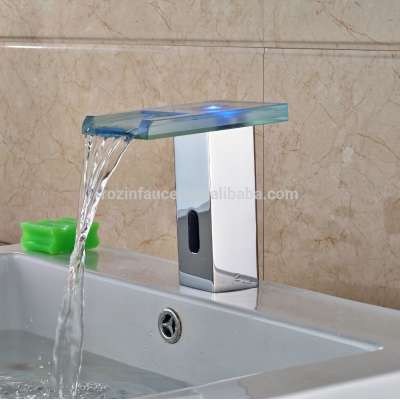 Bathroom LED Automatic Thouless Sensor Faucet Glass Spout Basin Sink Tap Chrome Finish